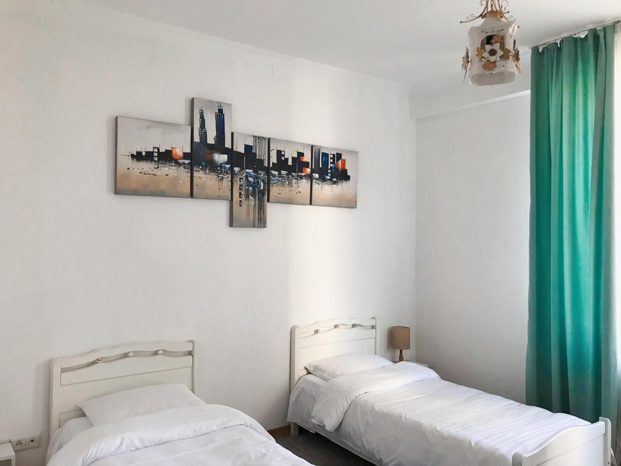 Hotel Gallery Тбилиси Экстерьер фото