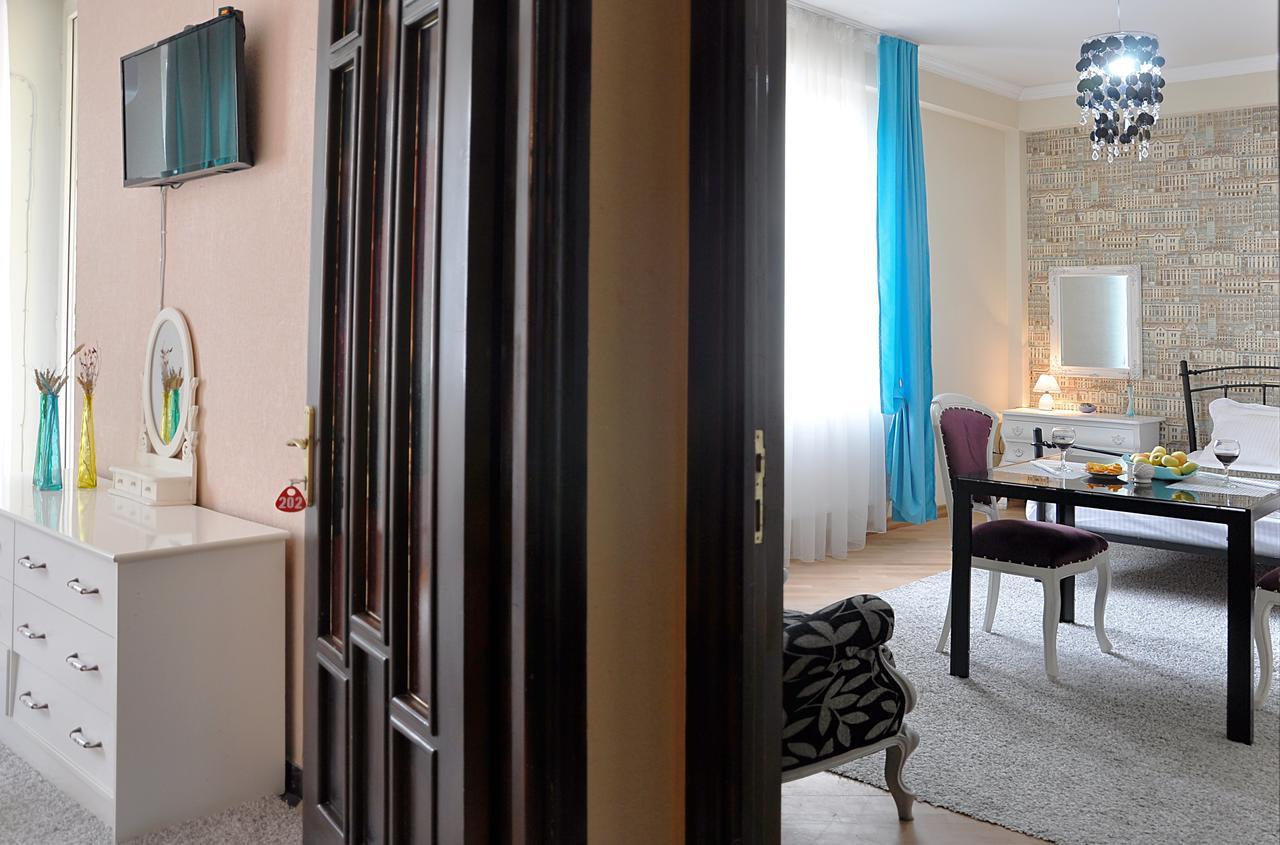 Hotel Gallery Тбилиси Экстерьер фото