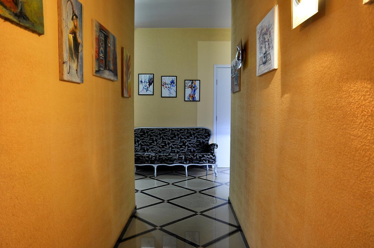 Hotel Gallery Тбилиси Экстерьер фото