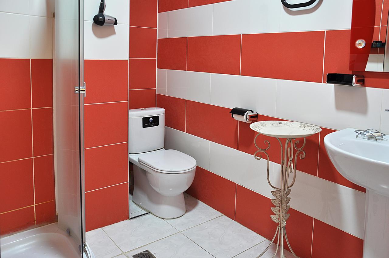 Hotel Gallery Тбилиси Экстерьер фото